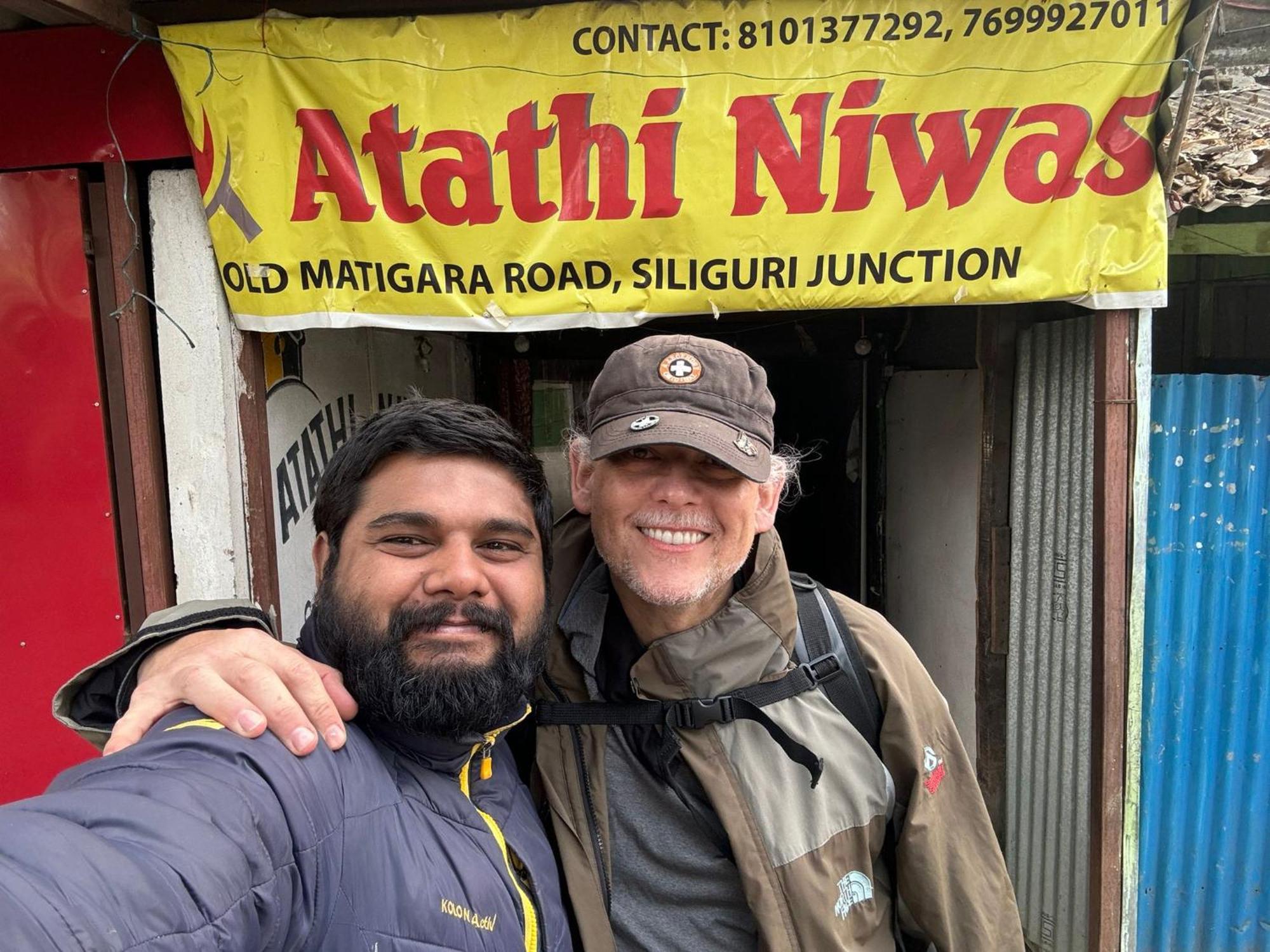 Atathi Niwas Guest House For Backpackers And Travellers Siliguri Exteriér fotografie