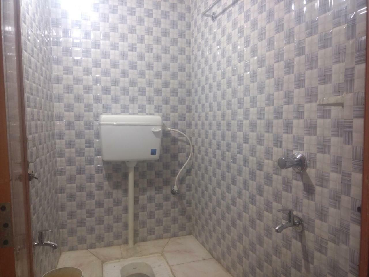 Atathi Niwas Guest House For Backpackers And Travellers Siliguri Exteriér fotografie