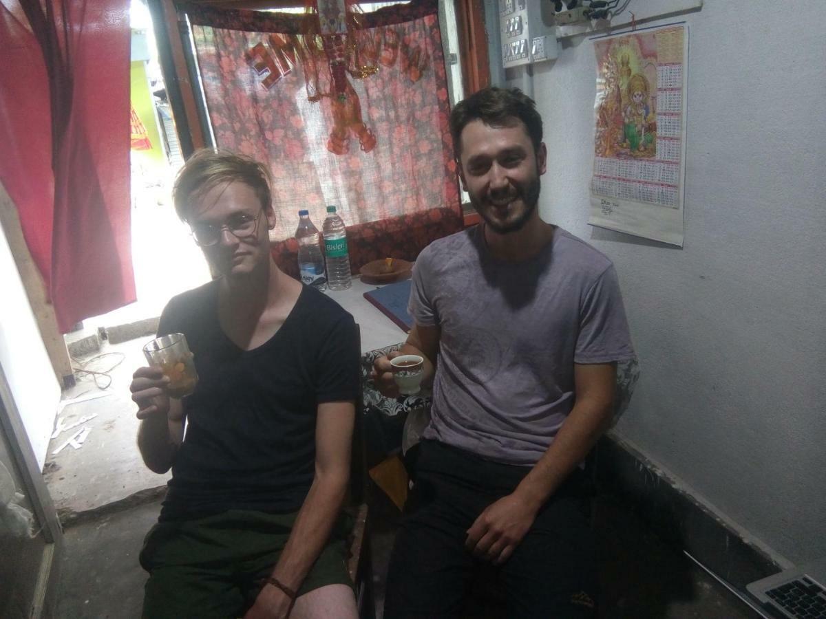 Atathi Niwas Guest House For Backpackers And Travellers Siliguri Exteriér fotografie