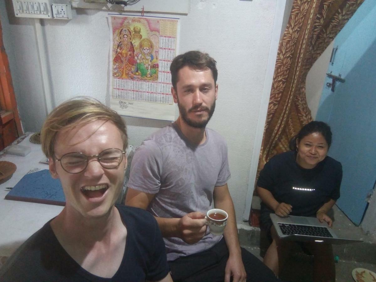 Atathi Niwas Guest House For Backpackers And Travellers Siliguri Exteriér fotografie