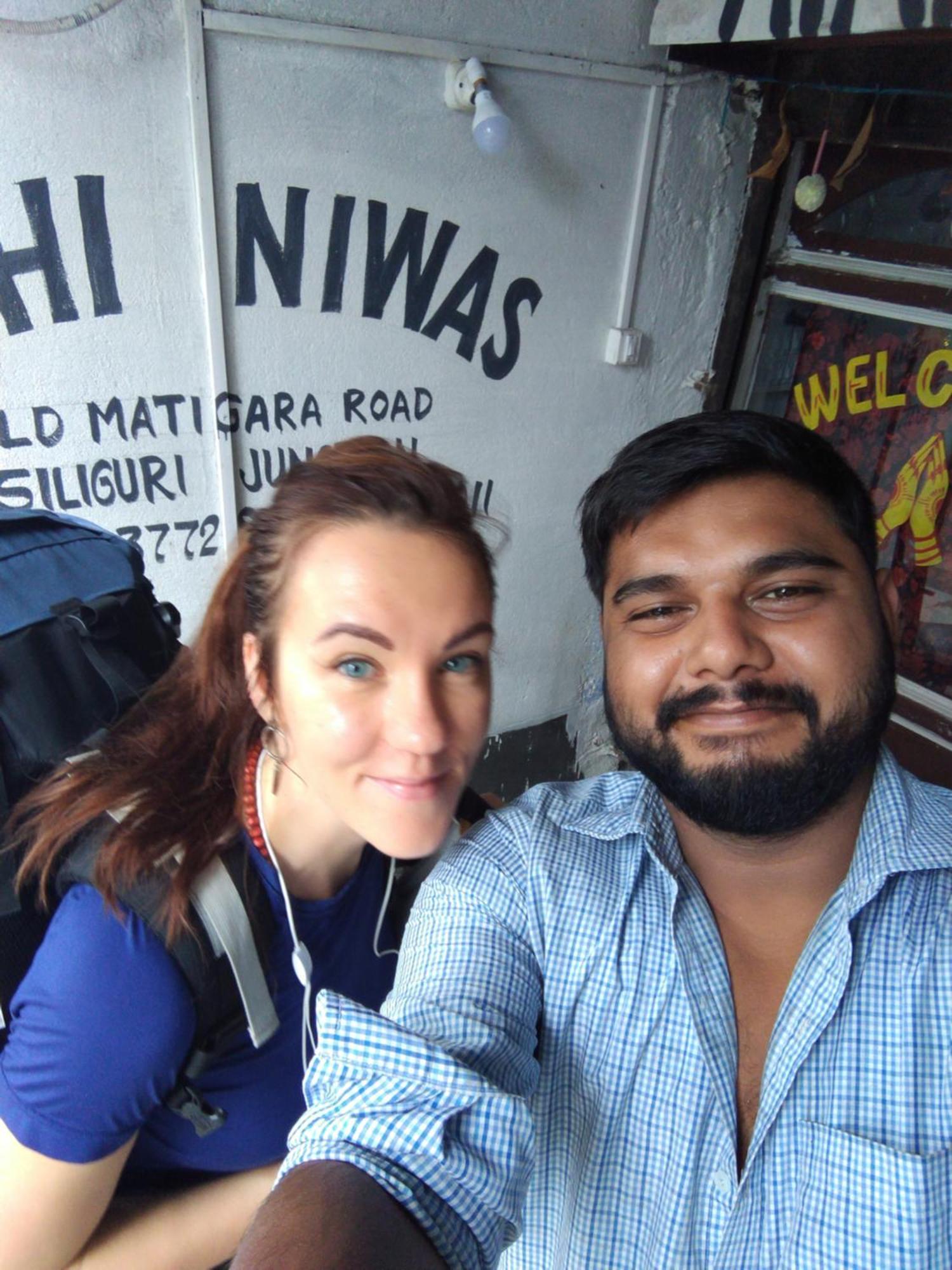 Atathi Niwas Guest House For Backpackers And Travellers Siliguri Exteriér fotografie