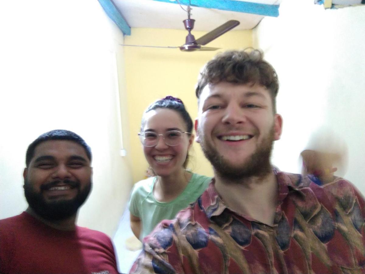 Atathi Niwas Guest House For Backpackers And Travellers Siliguri Exteriér fotografie