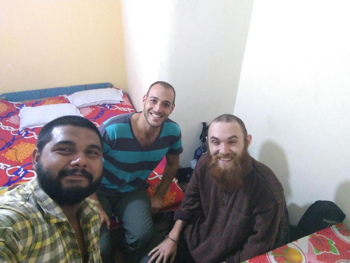 Atathi Niwas Guest House For Backpackers And Travellers Siliguri Exteriér fotografie