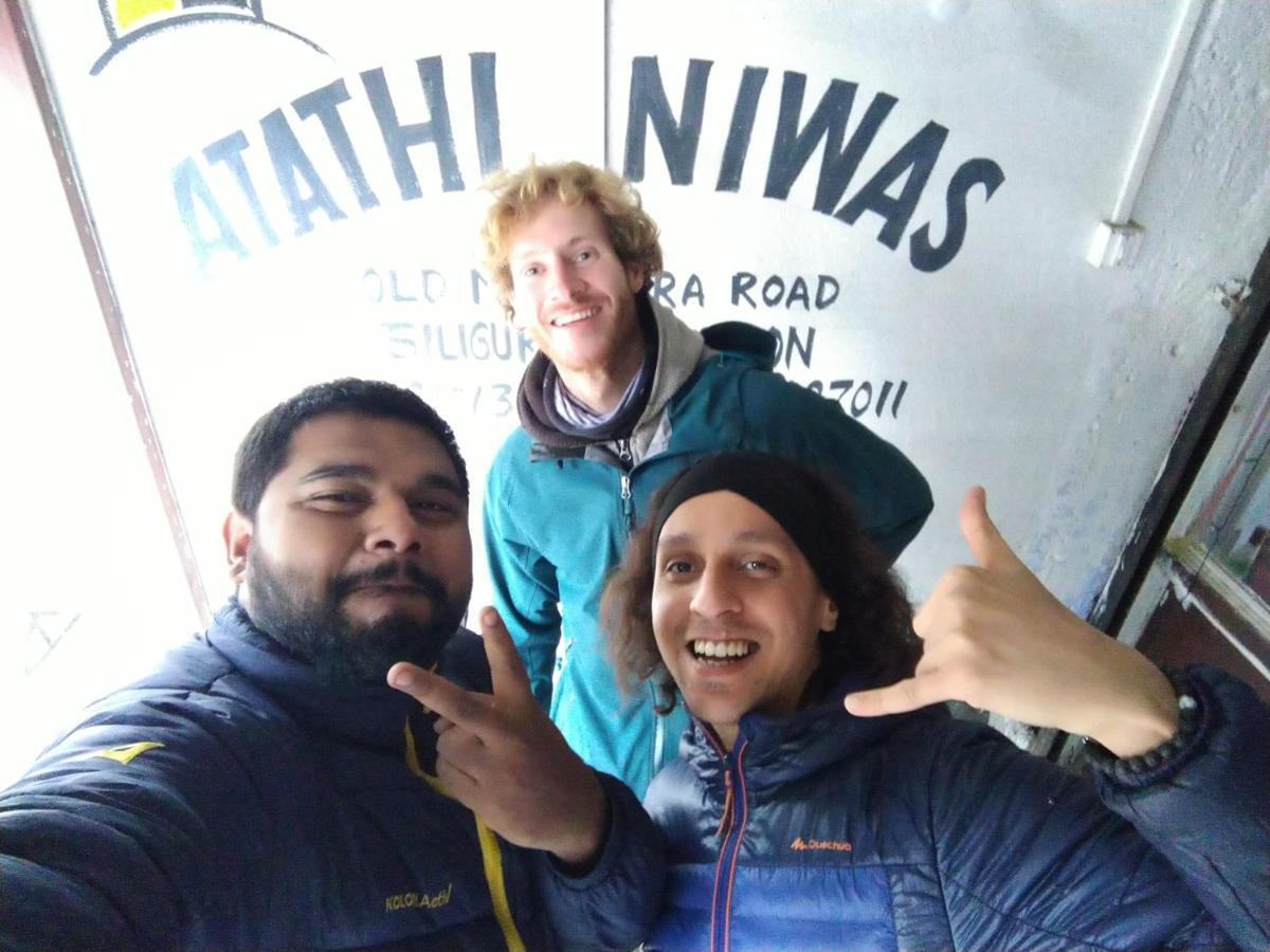 Atathi Niwas Guest House For Backpackers And Travellers Siliguri Exteriér fotografie